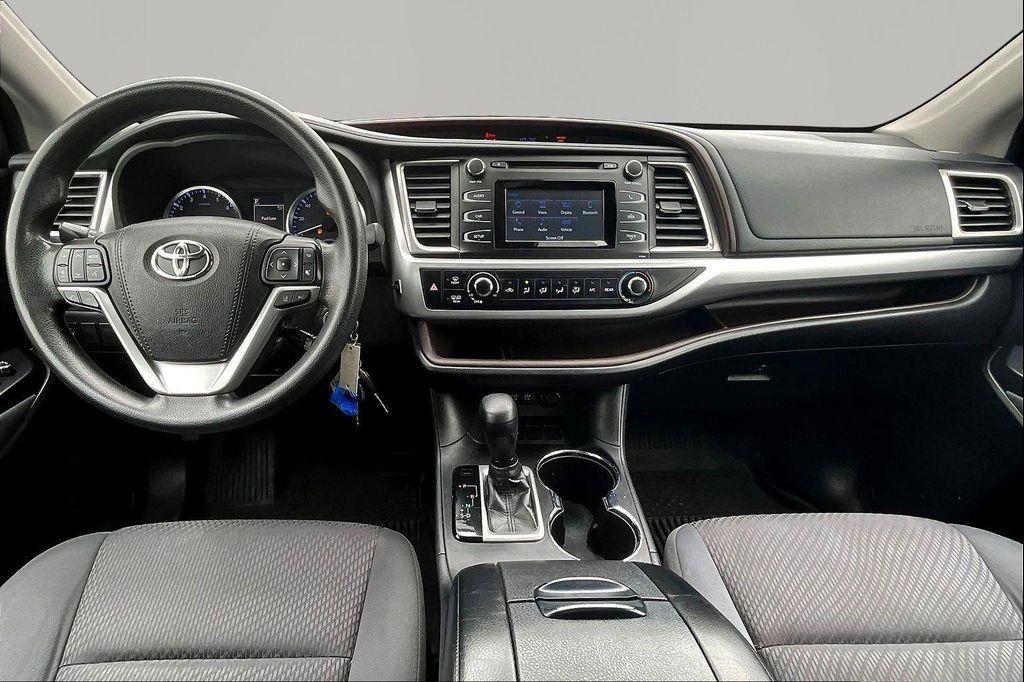 used 2018 Toyota Highlander car, priced at $19,658