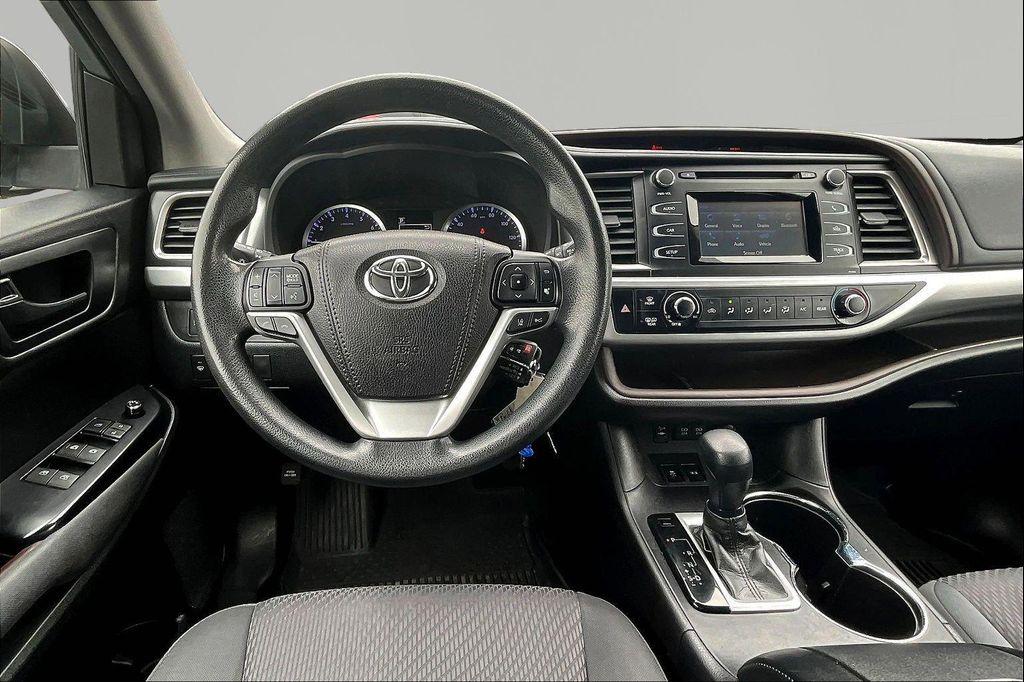 used 2018 Toyota Highlander car, priced at $19,658