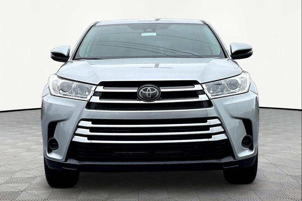 used 2018 Toyota Highlander car, priced at $19,658