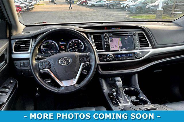 used 2019 Toyota Highlander Hybrid car, priced at $23,827