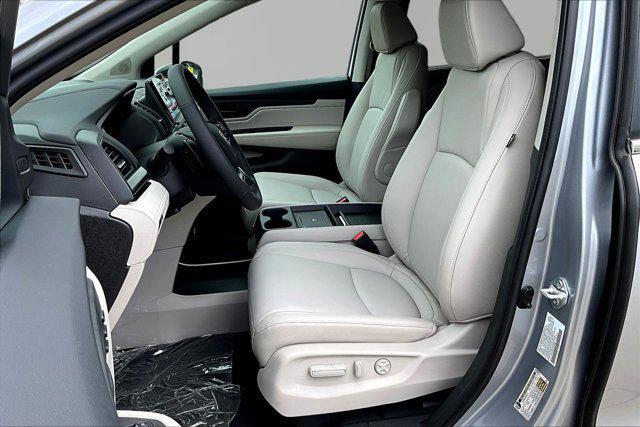 new 2026 Honda Odyssey car, priced at $43,590