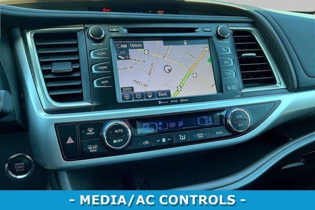 used 2019 Toyota Highlander car, priced at $28,552