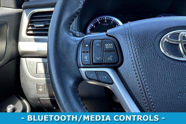 used 2019 Toyota Highlander car, priced at $28,552