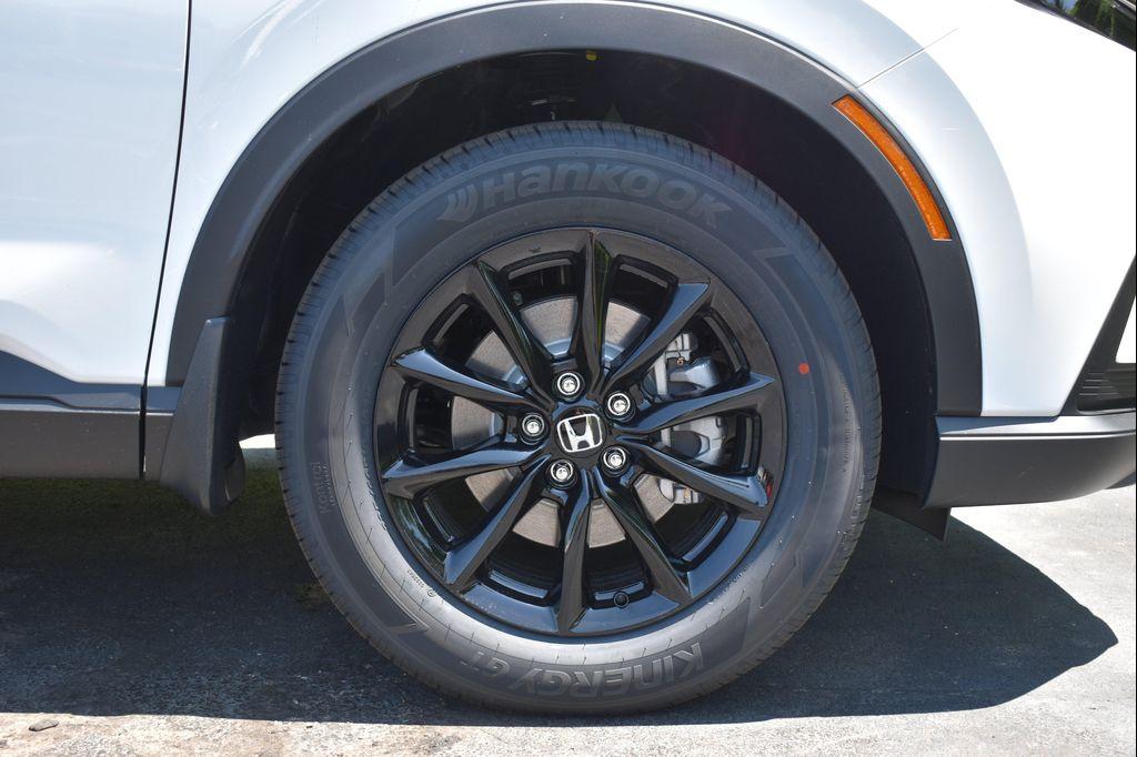 new 2026 Honda CR-V Hybrid car, priced at $37,765
