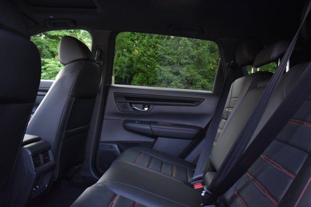 new 2026 Honda CR-V Hybrid car, priced at $40,015