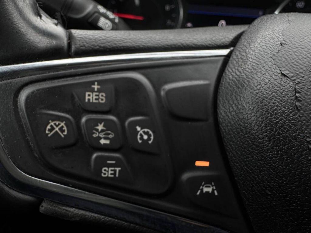 used 2020 Chevrolet Equinox car, priced at $10,900