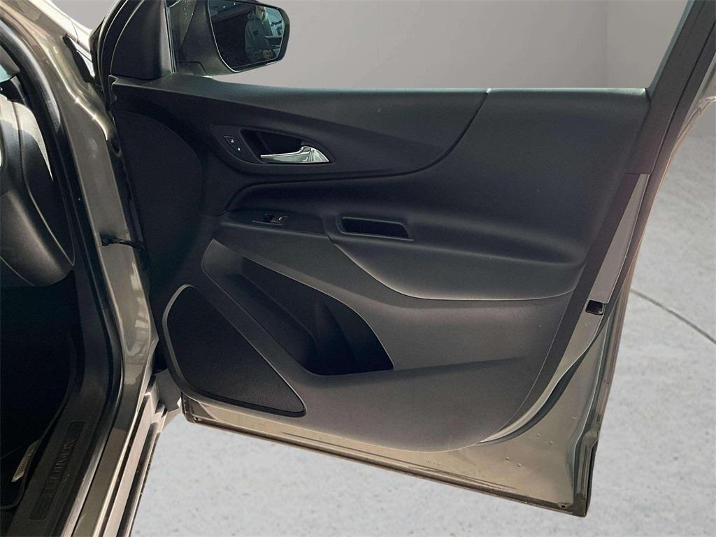 used 2018 Chevrolet Equinox car, priced at $9,999