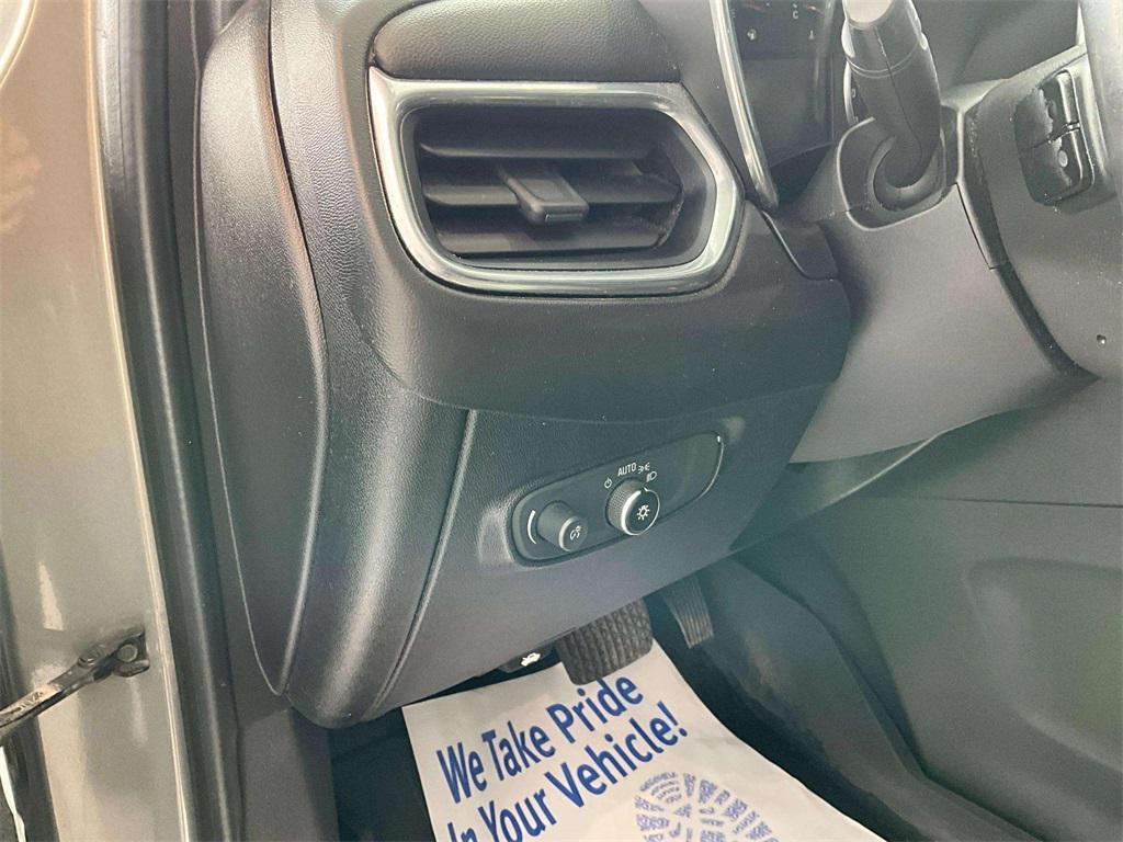 used 2018 Chevrolet Equinox car, priced at $9,999