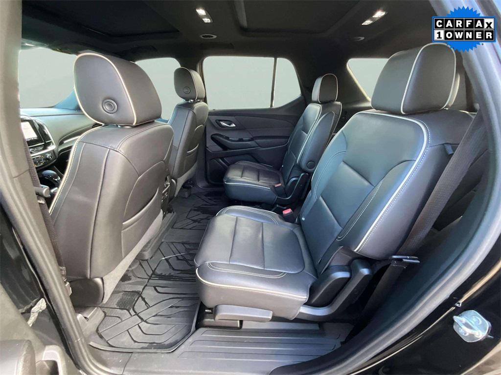 used 2023 Chevrolet Traverse car, priced at $34,995
