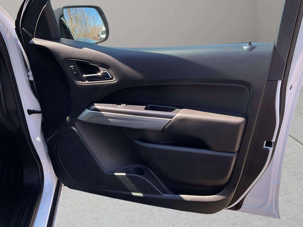 used 2022 Chevrolet Colorado car, priced at $19,999