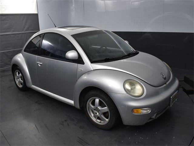 used 2000 Volkswagen New Beetle car, priced at $5,777