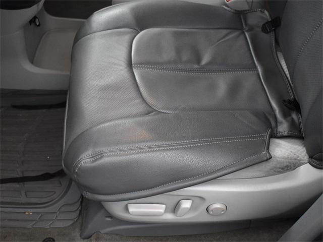 used 2014 Toyota Sienna car, priced at $10,777