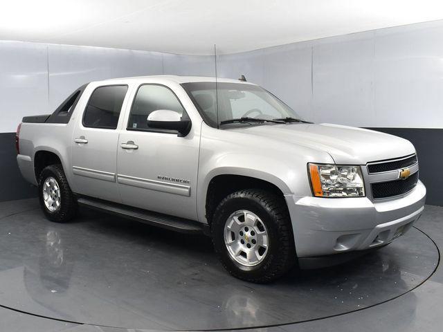used 2011 Chevrolet Avalanche car, priced at $9,777