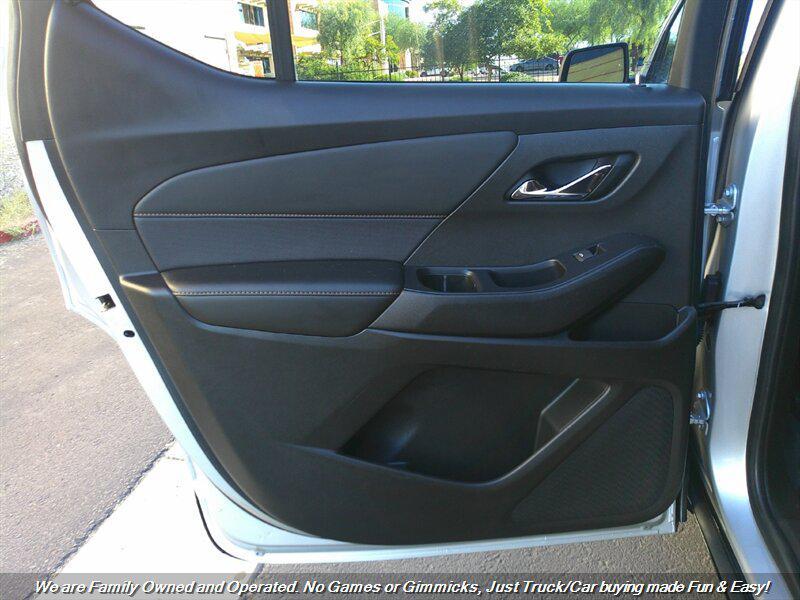 used 2021 Chevrolet Traverse car, priced at $21,995