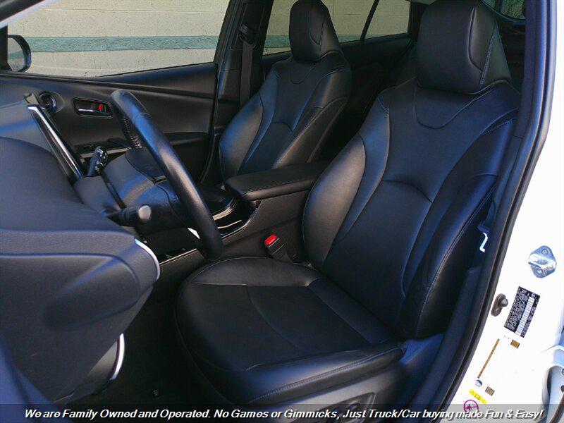 2018 Blizzard Pearl Toyota Prius