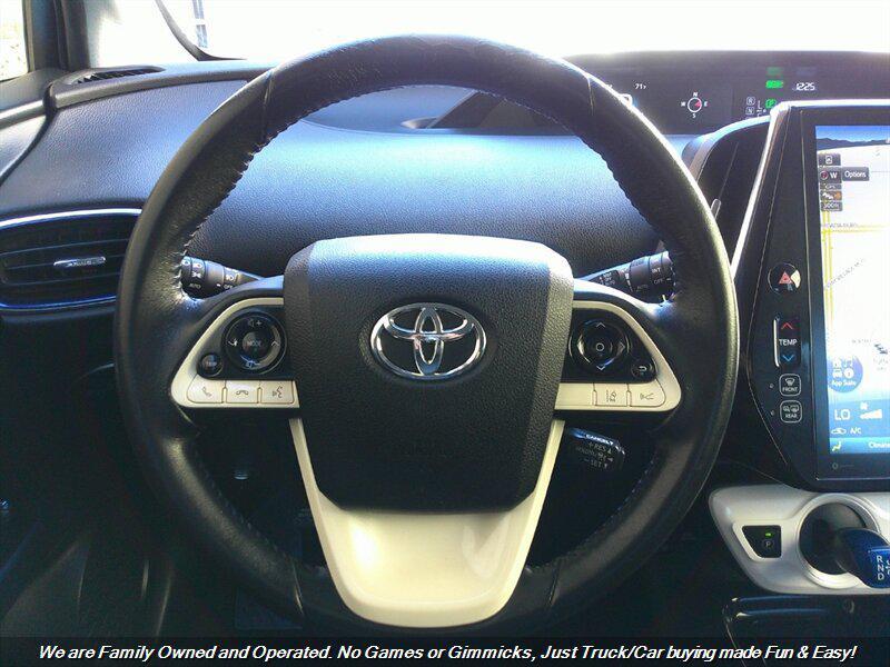 2018 Blizzard Pearl Toyota Prius