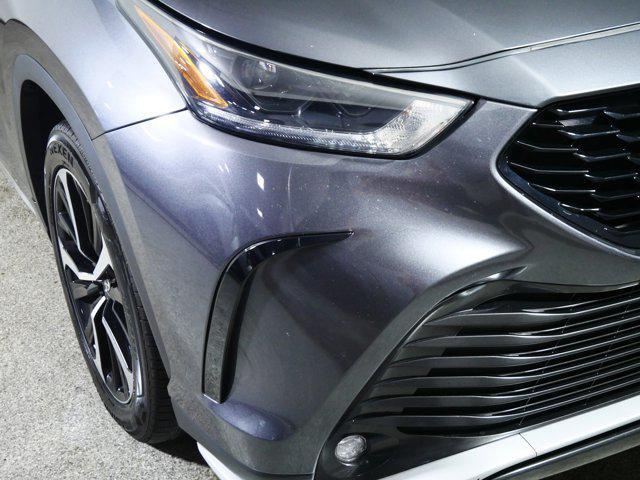 used 2021 Toyota Highlander car, priced at $29,348