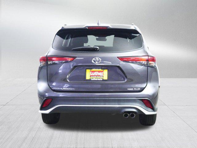used 2021 Toyota Highlander car, priced at $29,348