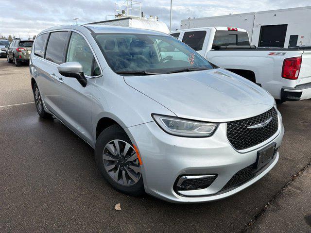 used 2023 Chrysler Pacifica Hybrid car, priced at $24,347