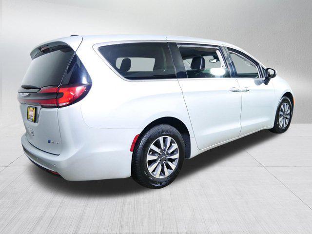 used 2023 Chrysler Pacifica Hybrid car, priced at $24,148