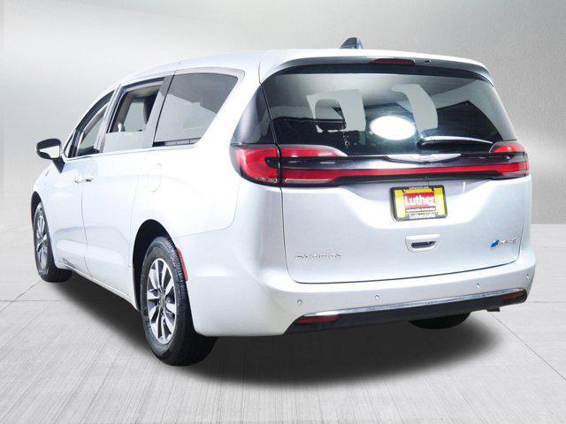 used 2023 Chrysler Pacifica Hybrid car, priced at $24,148