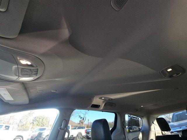 used 2022 Chrysler Pacifica car, priced at $17,997