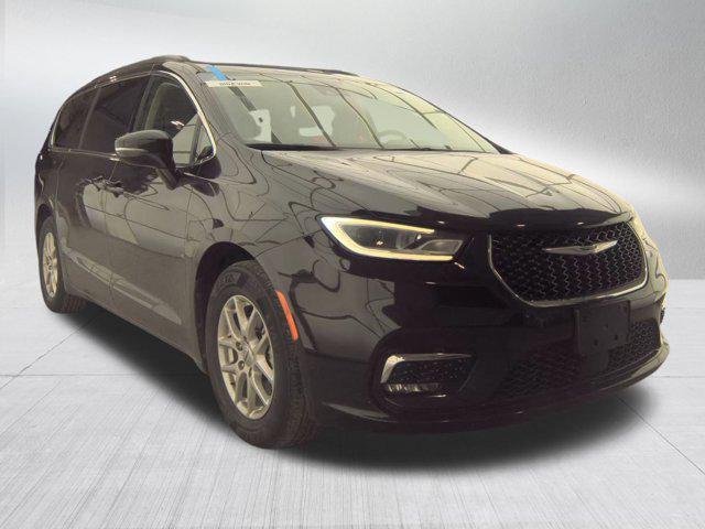 used 2022 Chrysler Pacifica car, priced at $17,997