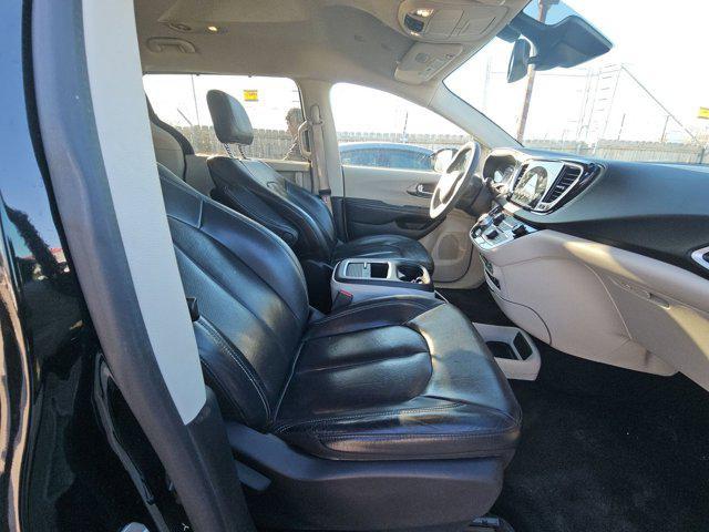 used 2022 Chrysler Pacifica car, priced at $17,997