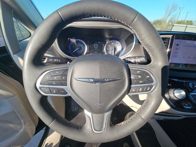 used 2022 Chrysler Pacifica car, priced at $17,997