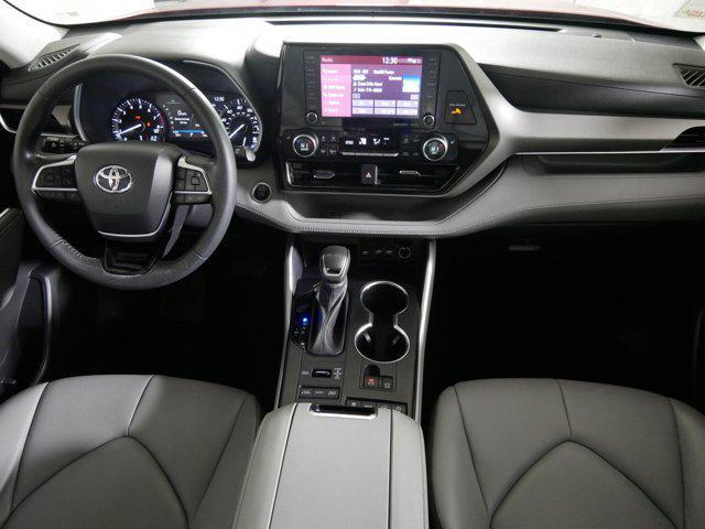 used 2021 Toyota Highlander car, priced at $31,348