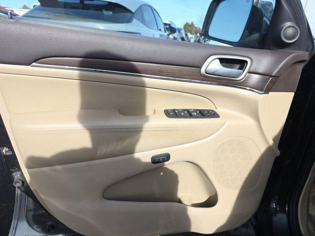 used 2015 Jeep Grand Cherokee car, priced at $13,997