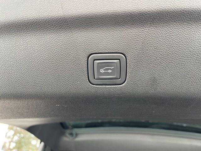 used 2023 GMC Yukon XL car, priced at $64,250