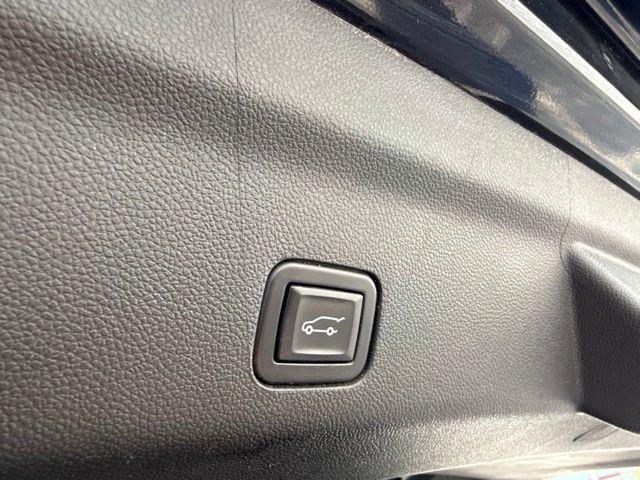 used 2023 GMC Yukon XL car, priced at $63,525