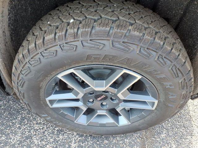 new 2026 GMC Terrain car, priced at $37,056