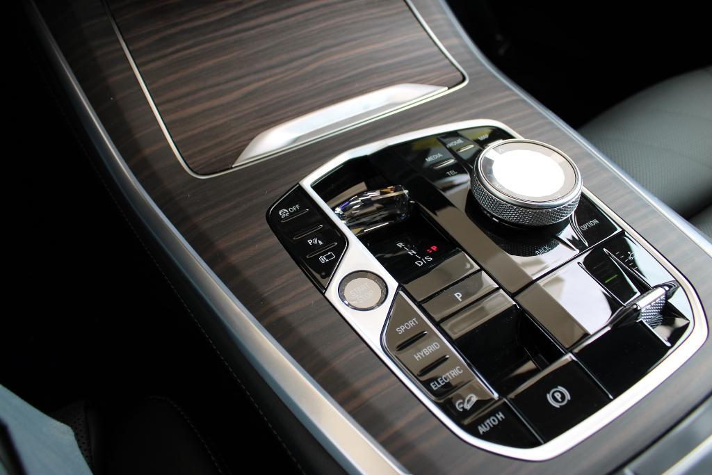 new 2026 BMW X5 PHEV car
