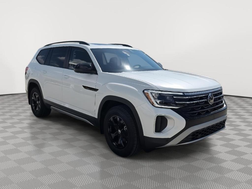 new 2026 Volkswagen Atlas car, priced at $45,625