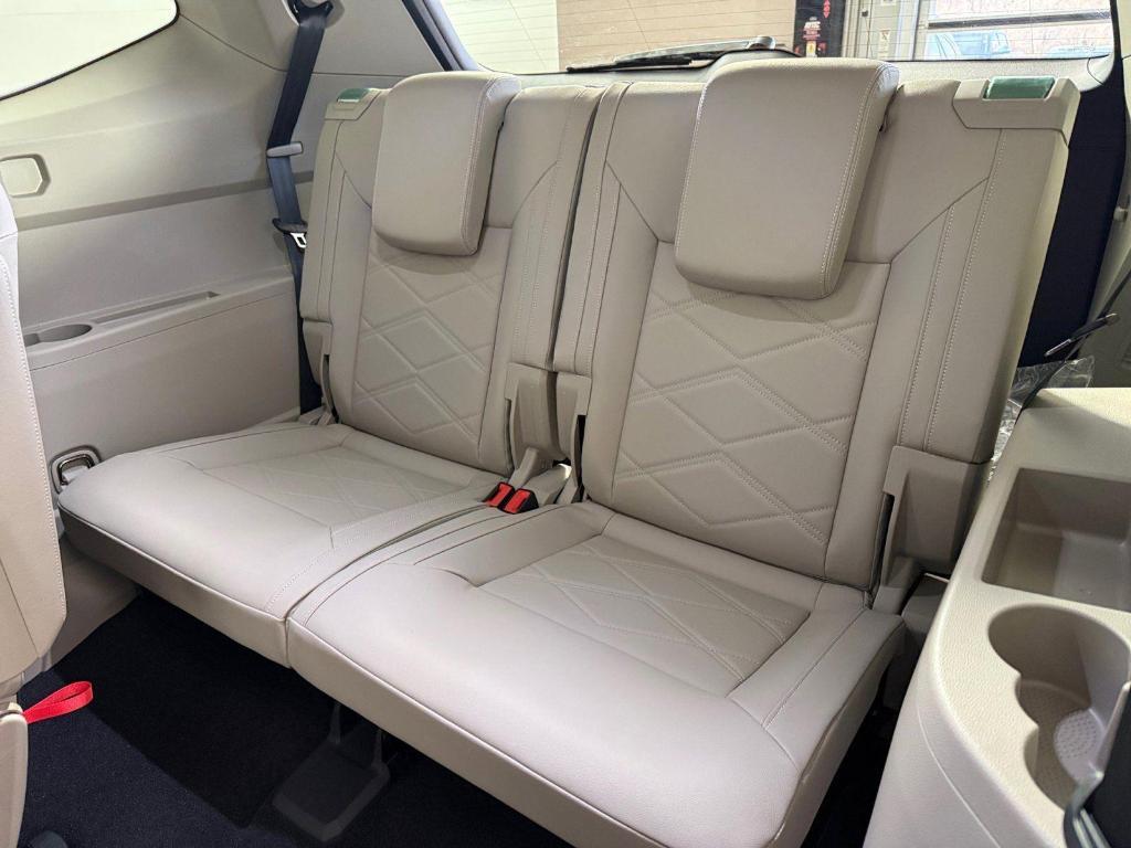 new 2026 Volkswagen Atlas car, priced at $43,437