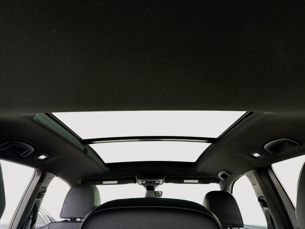 new 2026 Volkswagen Atlas Cross Sport car, priced at $49,009