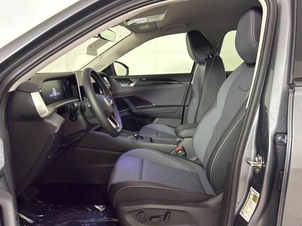 new 2026 Volkswagen Tiguan car, priced at $34,086