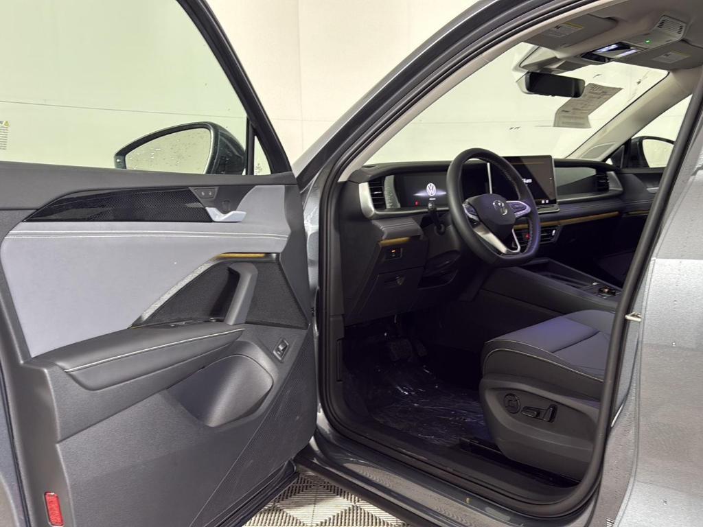 new 2026 Volkswagen Tiguan car, priced at $34,086