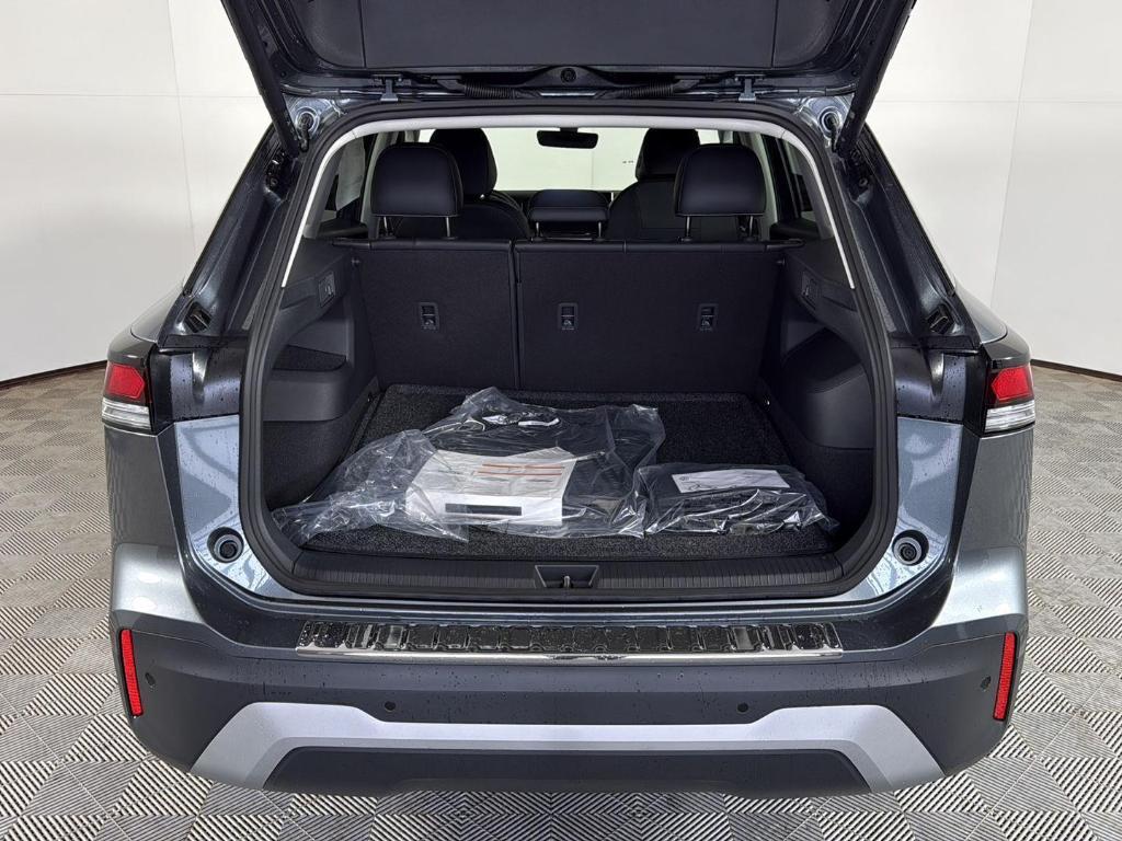new 2026 Volkswagen Tiguan car, priced at $34,086