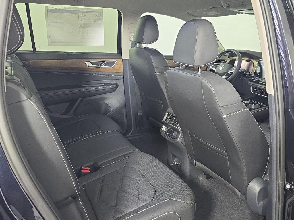 new 2026 Volkswagen Atlas car, priced at $43,351