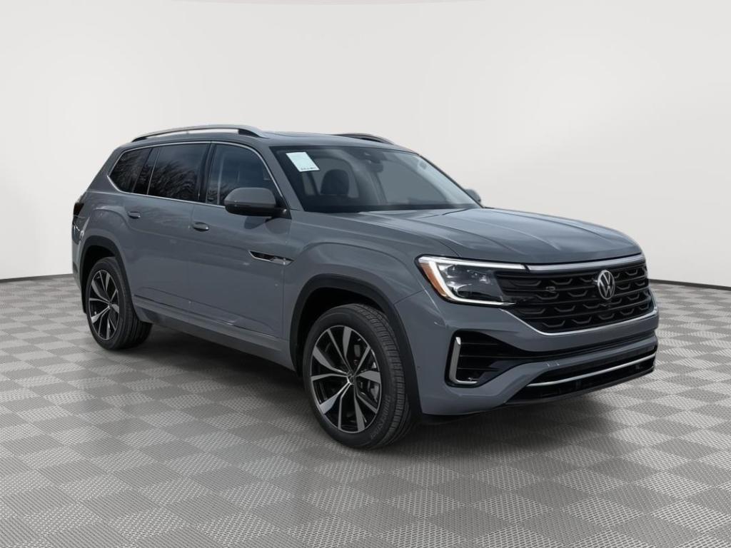 new 2026 Volkswagen Atlas car, priced at $52,118