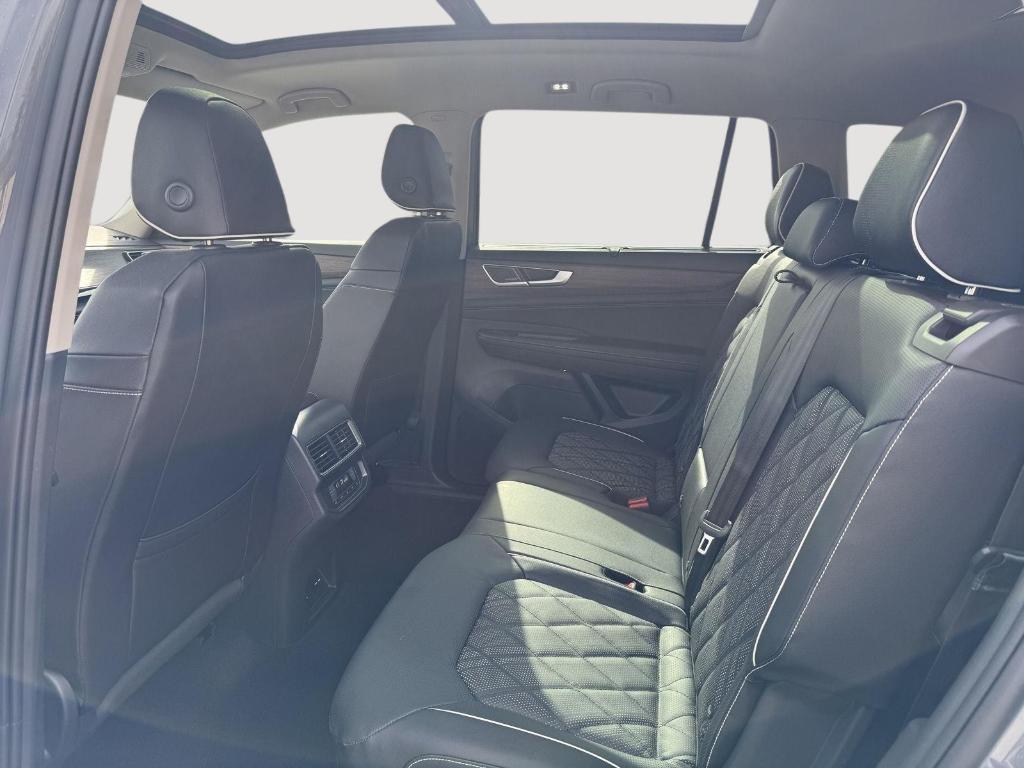 new 2026 Volkswagen Atlas car, priced at $52,118