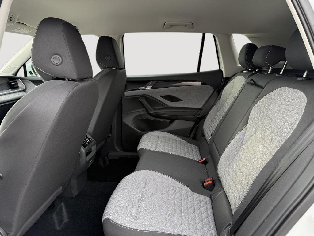 new 2026 Volkswagen Tiguan car, priced at $32,381