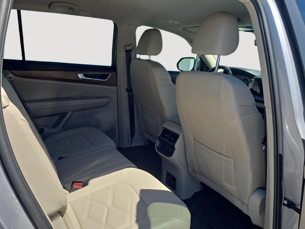 used 2024 Volkswagen Atlas car, priced at $31,997