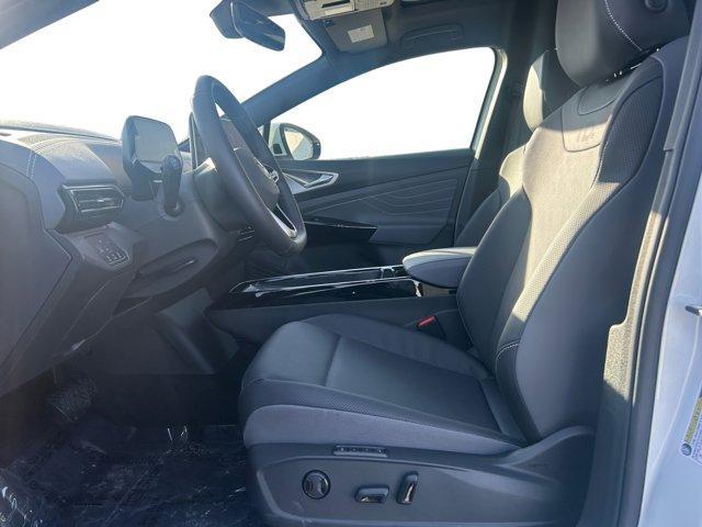 new 2025 Volkswagen ID.4 car, priced at $50,331