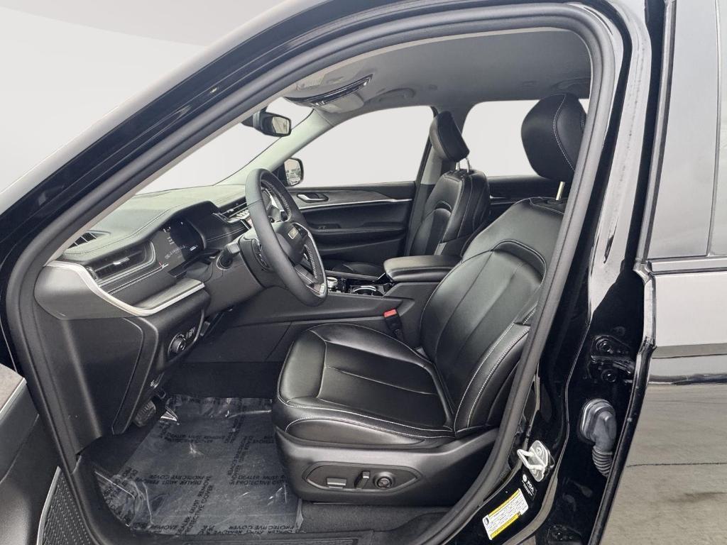 used 2023 Jeep Grand Cherokee L car, priced at $32,495