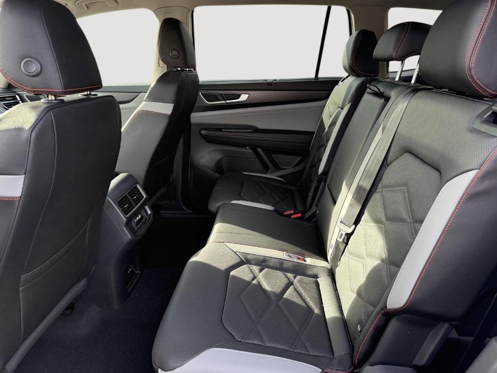 new 2026 Volkswagen Atlas car, priced at $45,799