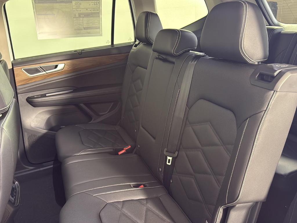 new 2026 Volkswagen Atlas car, priced at $43,276